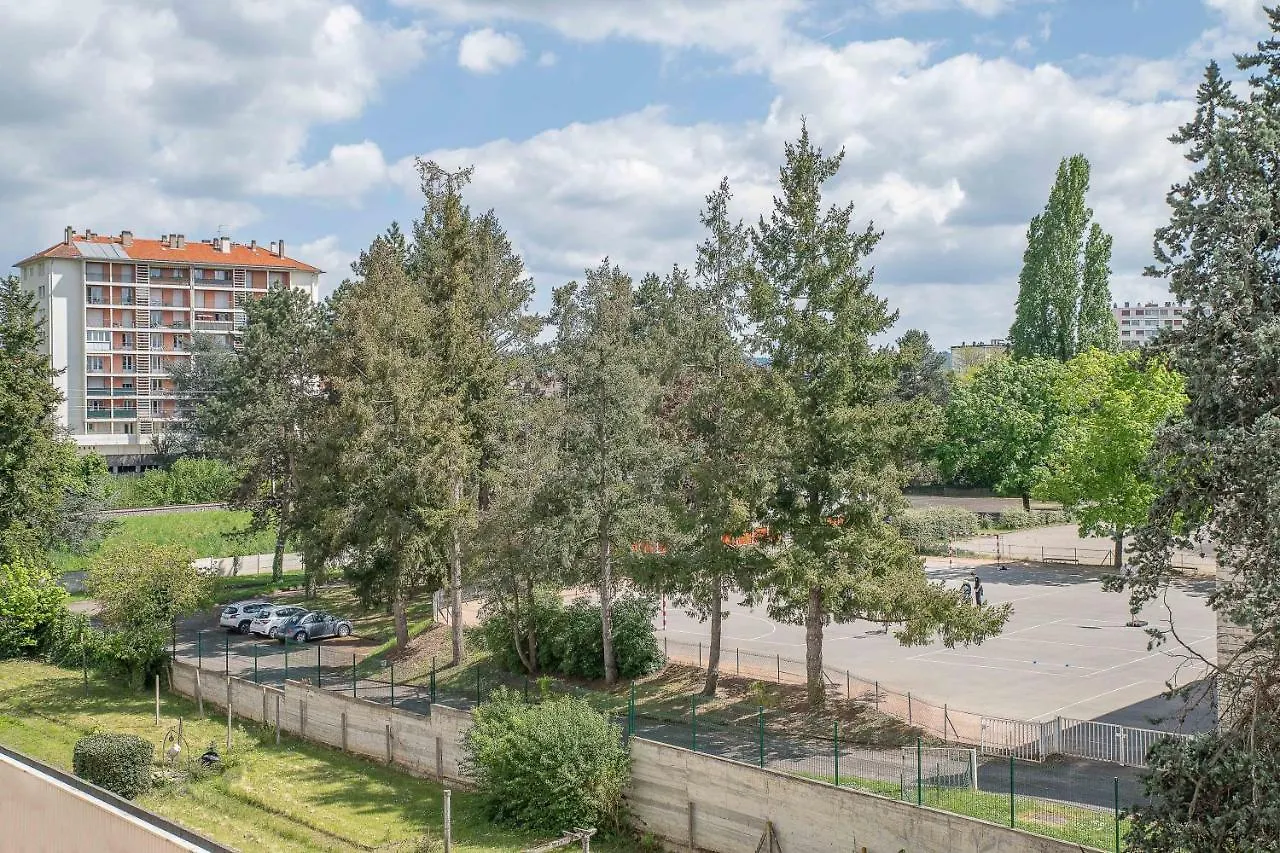 Le Raymond - Appartement Proche Du Centre Sportif, Des Rives De L'Allier Et Du Centre-Ville - Parking Βισύ 0*,  Γαλλία
